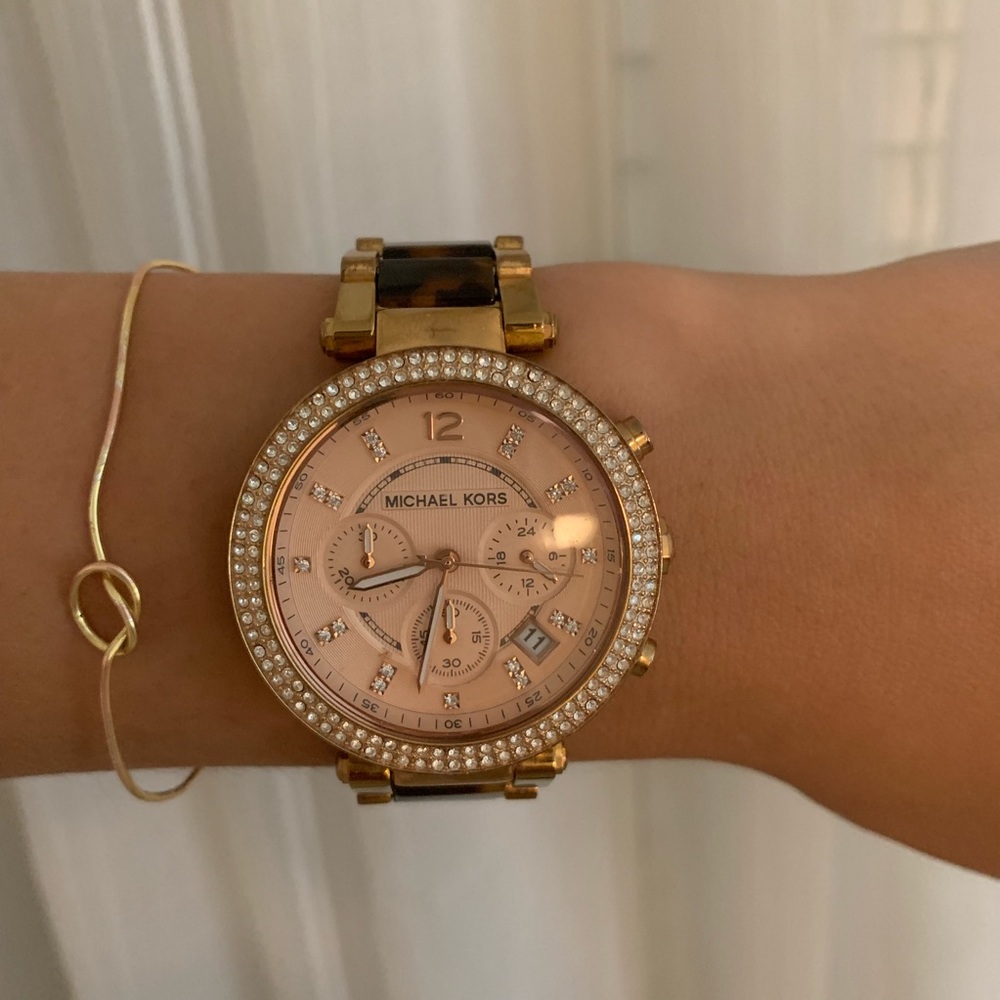 Michael kors rose gold tortis watch